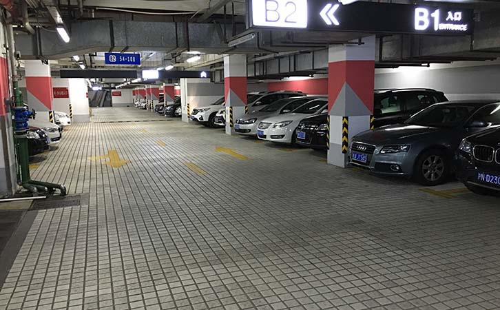 新梅聯(lián)合廣場停車場收費標準